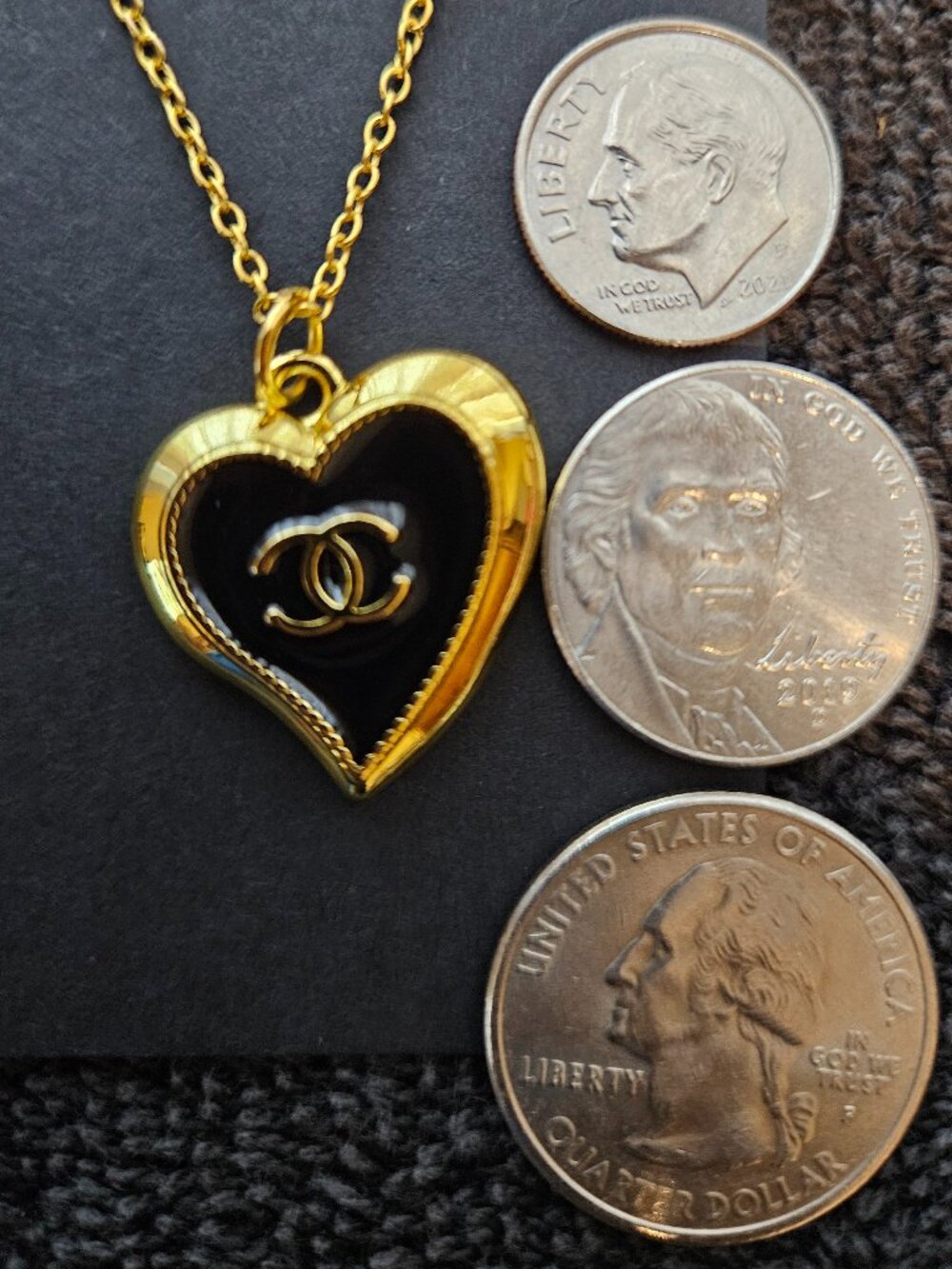 Beautiful Gold Heart Charm - Picture 3 of 3